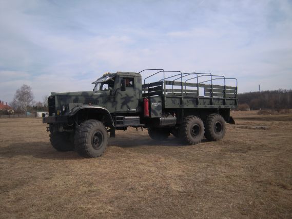 kraz_255_1.JPG