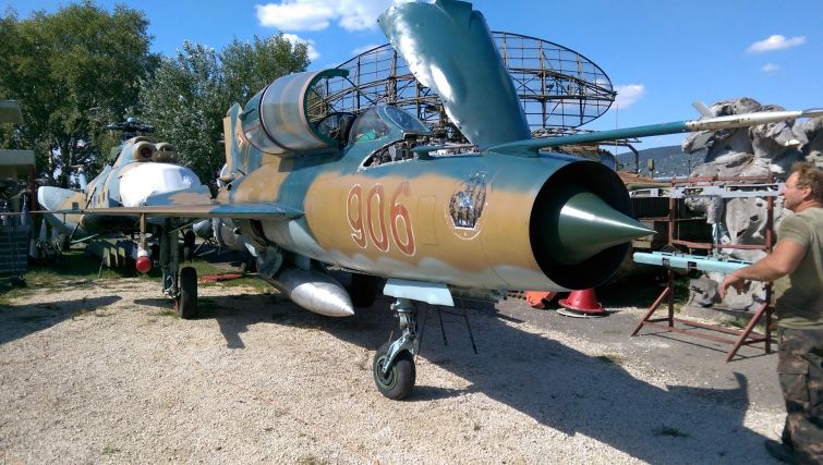 MiG-21Bs-harckocsi.com-2.jpg