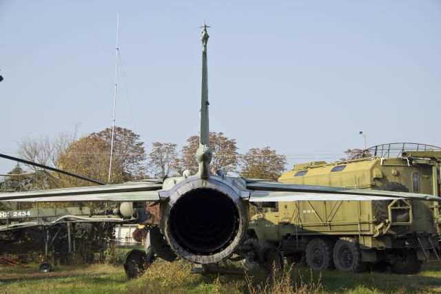 MIG-23_1.jpg