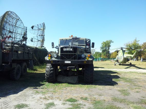 kraz_255_3.jpg