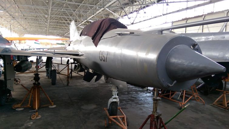 MiG-21MF-harckocsi.com-20.jpg