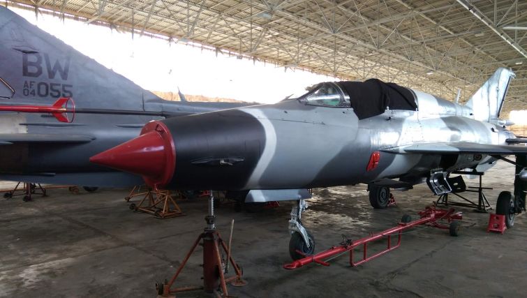 MiG-21MF-harckocsi.com-25.jpg